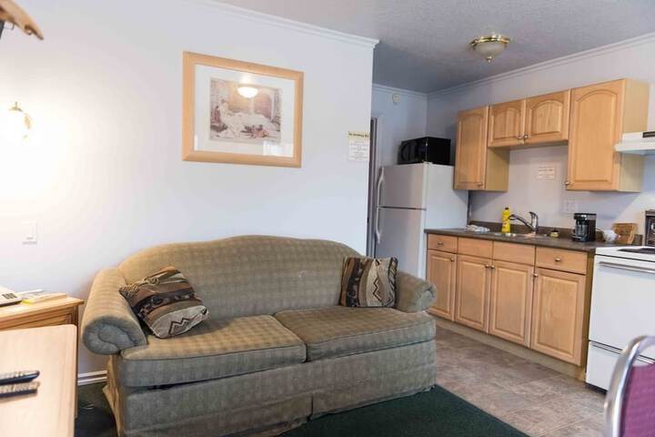 Room 12 of 40