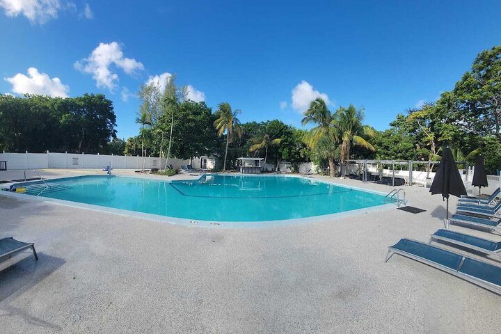 Pool 36 of 84