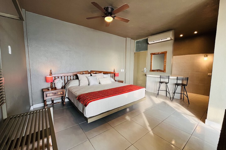 Room 2 of 23