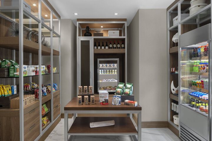 Snack bar