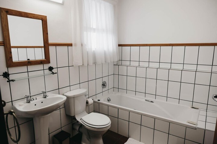 Room 35 of 54