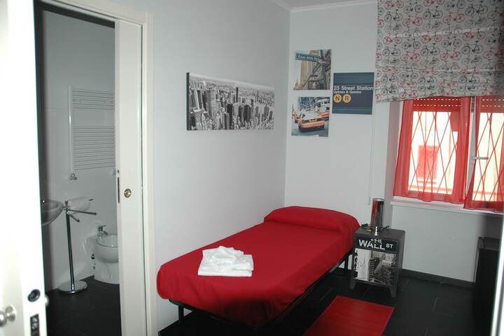 Room 16 of 49