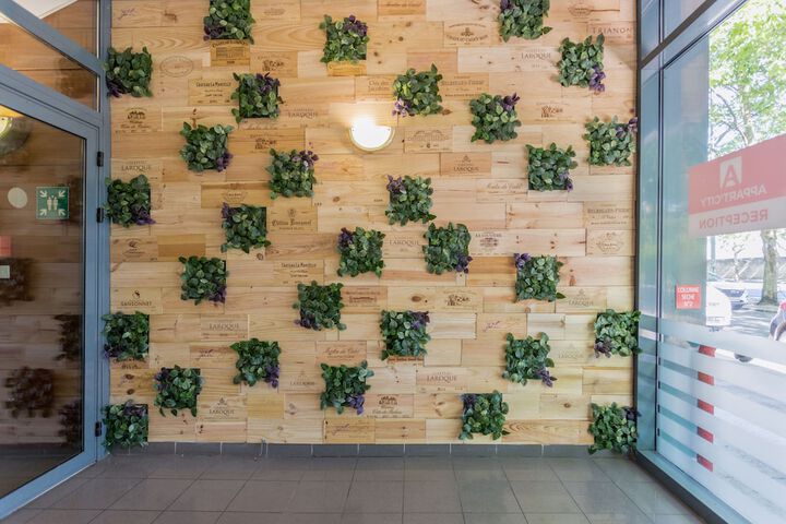 Entrance & Lobby