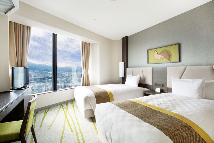 Room 9 of 172
