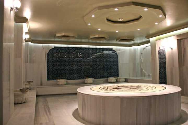 Room 12 of 18