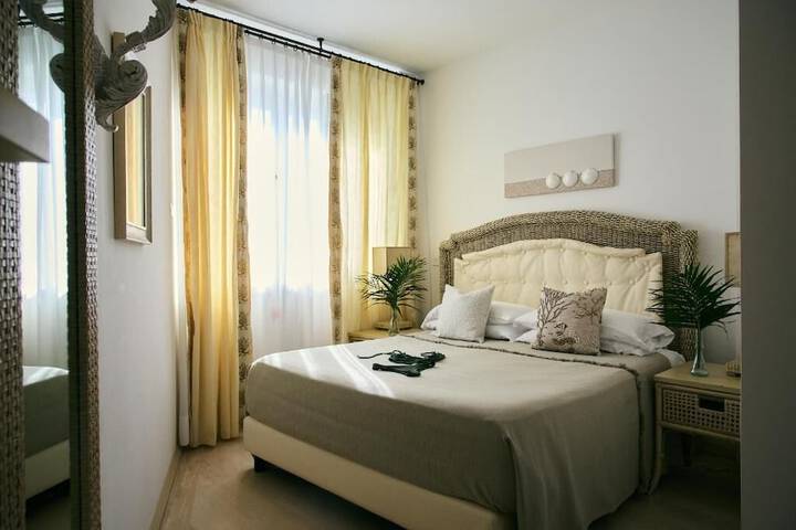 Room 12 of 119