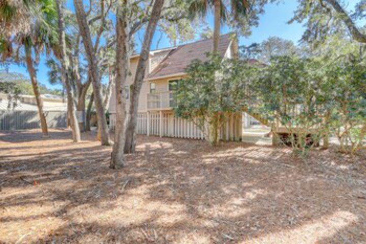 Property Grounds 21 of 25