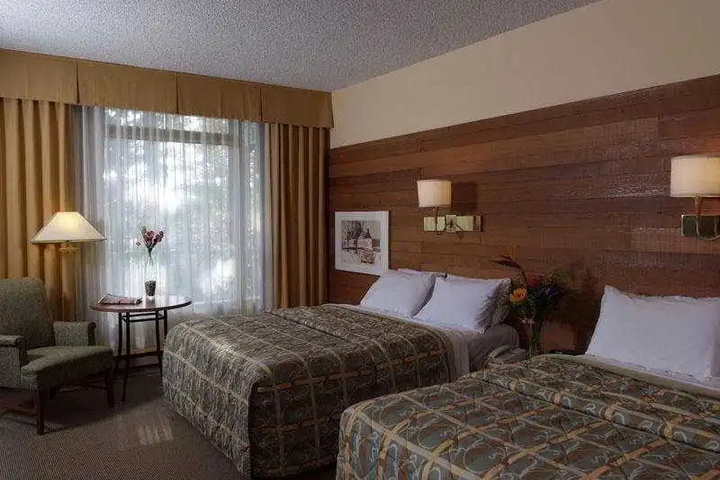 Room 2 of 4