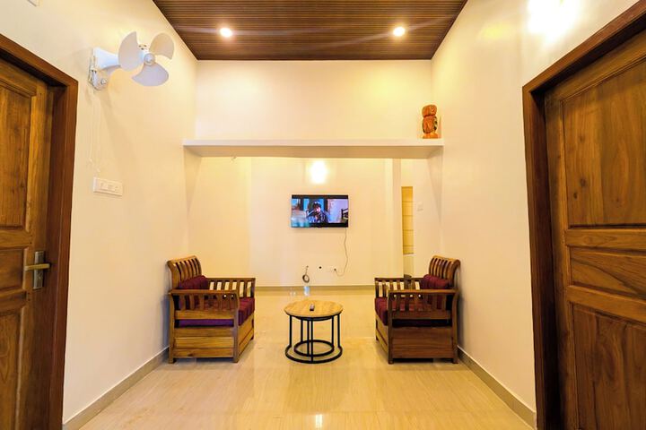 Room 9 of 36