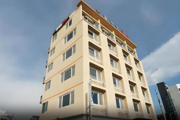 Seogwipo Milano Motel