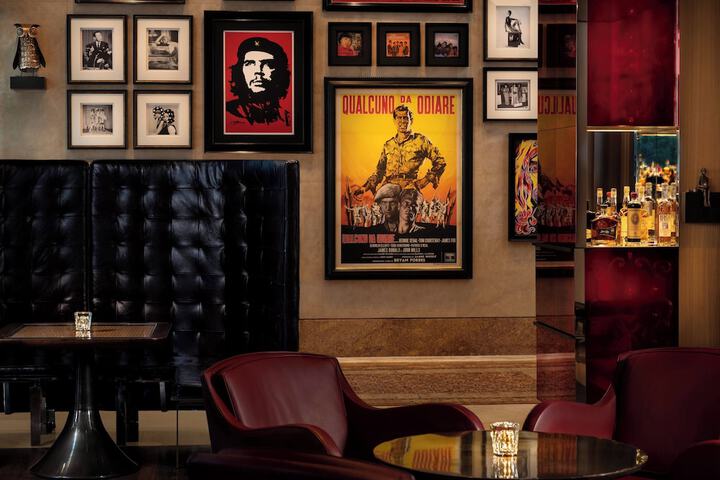 Lounge 108 of 146