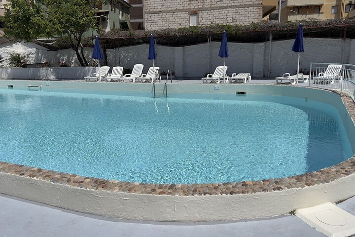 Pool 41 of 57