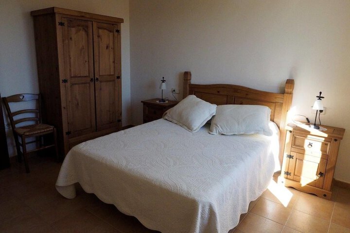 Room 4 of 25