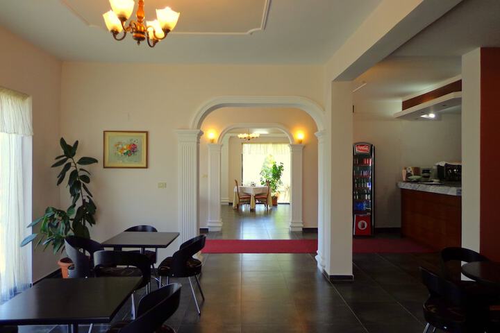 Hotel Interior 4 of 38