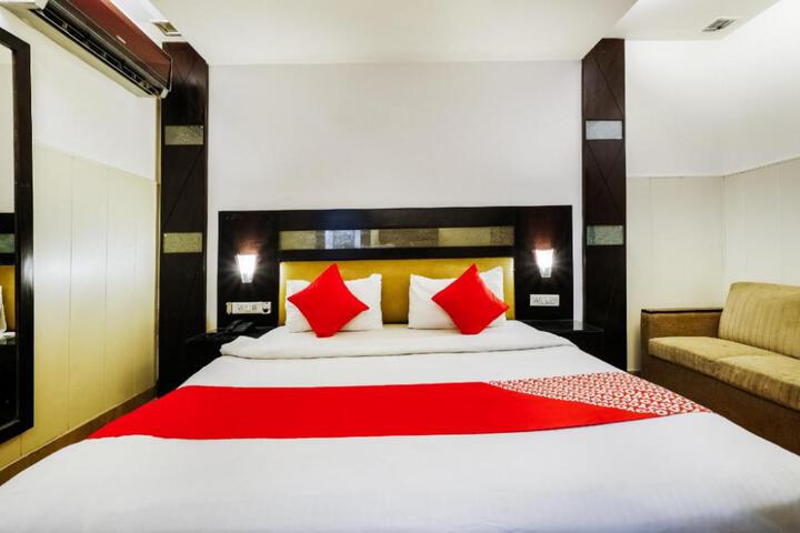 Collection O 50069 Grand Hotel Boutique