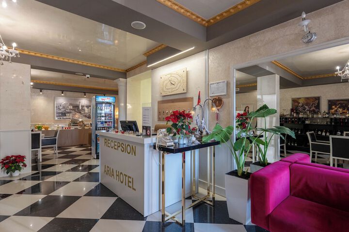 Hotel Interior 6 of 188