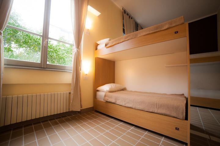 Room 7 of 45