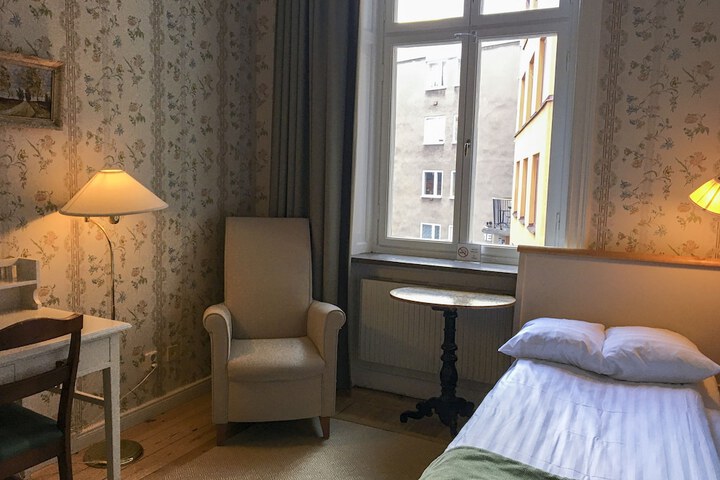 Room 20 of 71