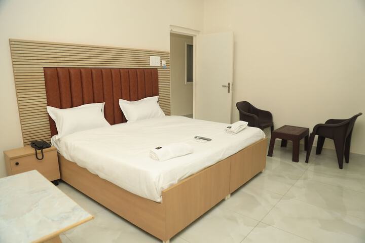 Room 7 of 34