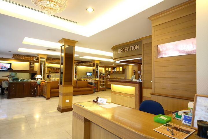Hotel Interior 5 of 32
