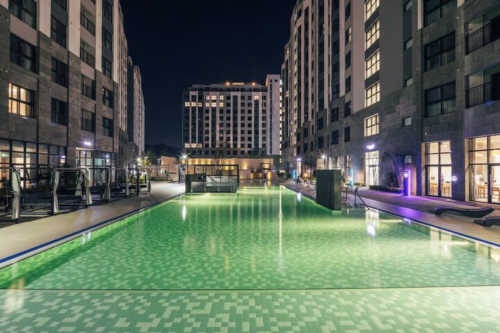 Pool 66 of 106