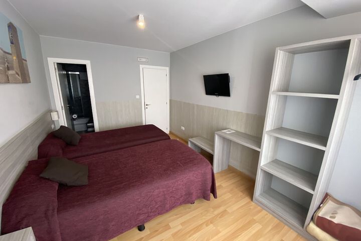 Room 22 of 43