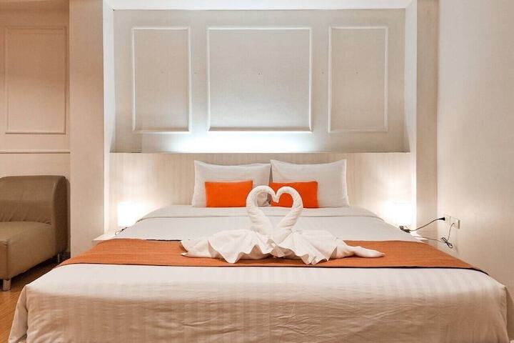 Room 93 of 174