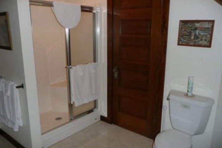 Room 28 of 51