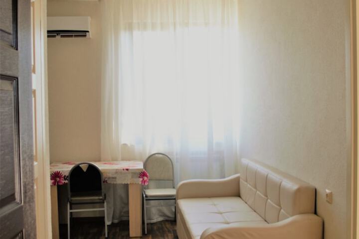 Room 8 of 66