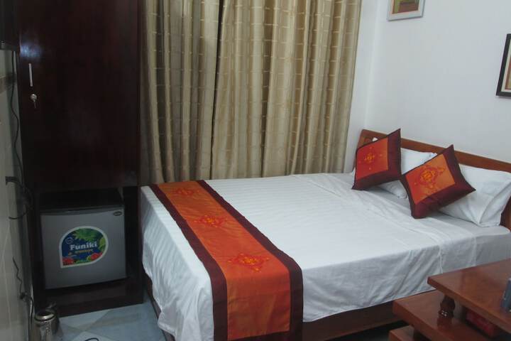 Room 4 of 31