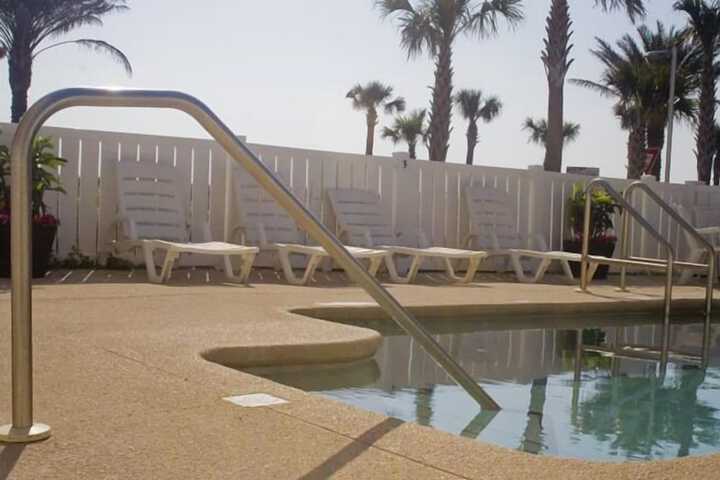 Pool 64 of 77