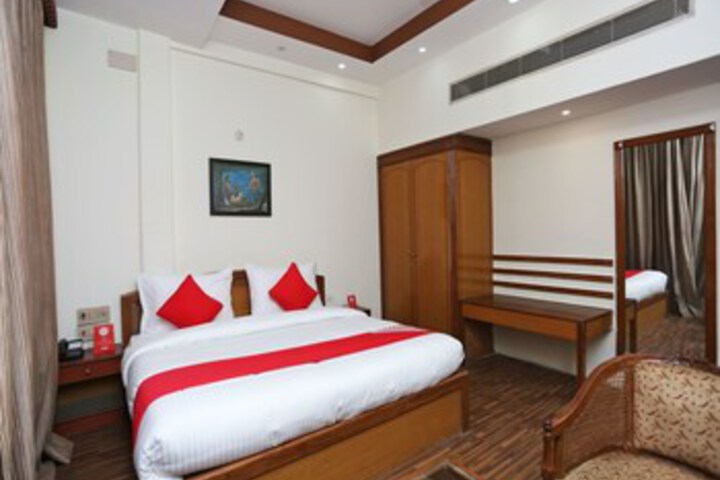 Room 25 of 39