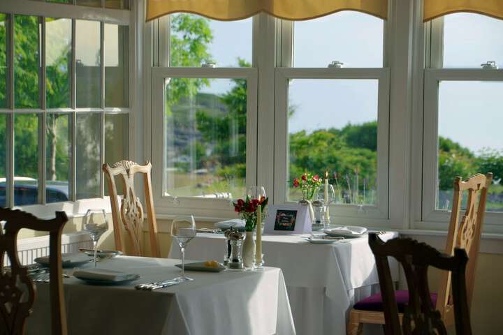 Dining 54 of 84