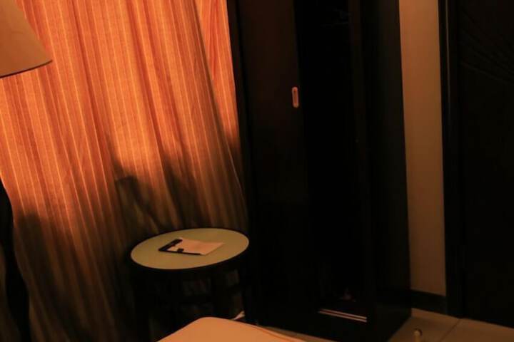 Room 22 of 35