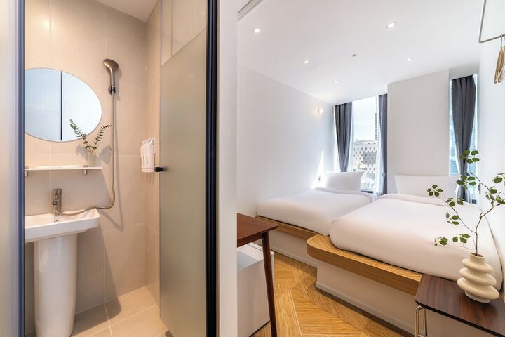 Room 40 of 130