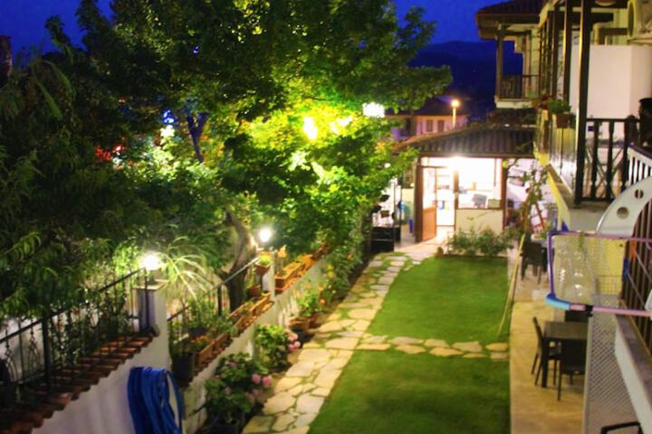 Terrace/Patio 87 of 91