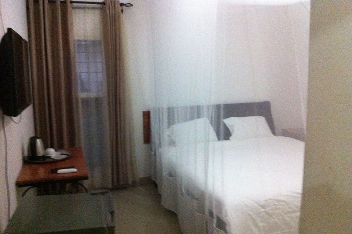 Room 2 of 42
