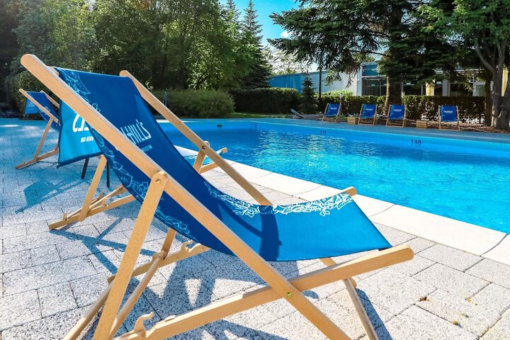 Pool 48 of 141
