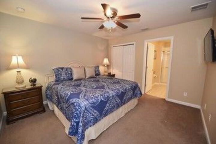 Room 8 of 20