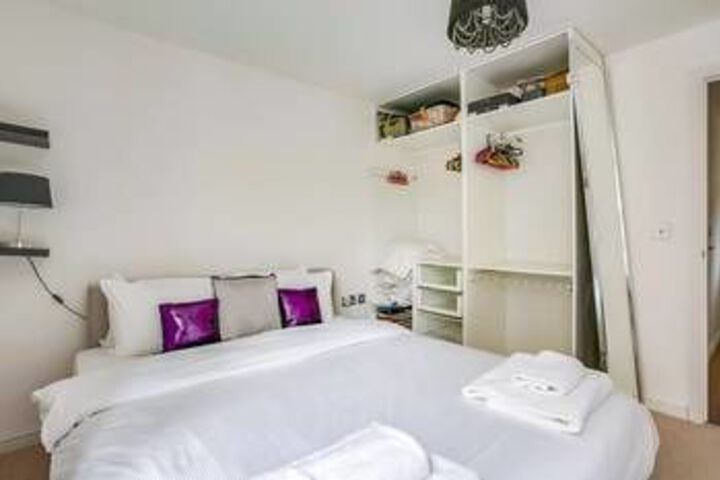 Room 5 of 24