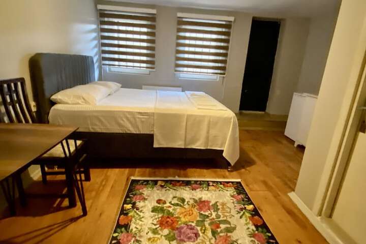 Room 6 of 50