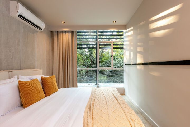 Room 32 of 199