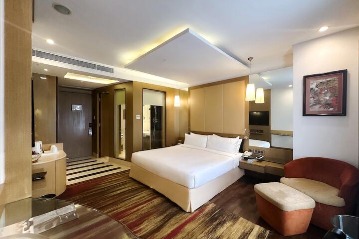Room 58 of 133