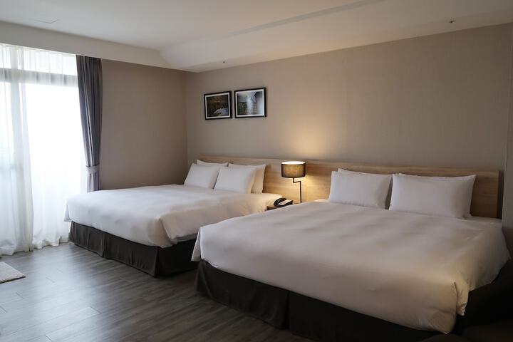 Room 29 of 63