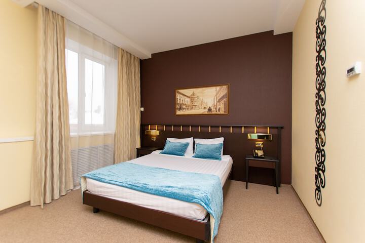 Room 21 of 43