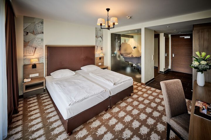 Room 5 of 46