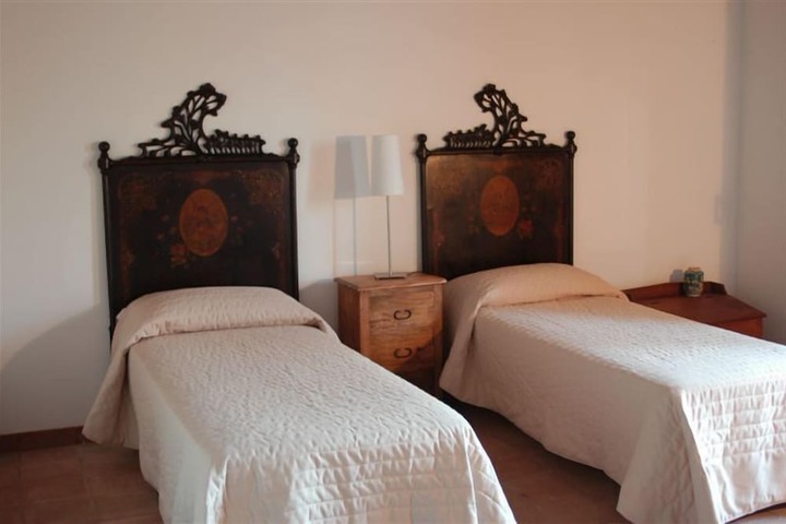 Room 45 of 115