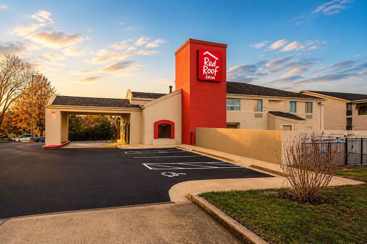 Photo of Red Roof Inn Branson