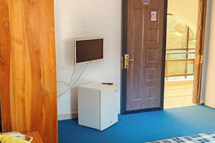 Room 11 of 285