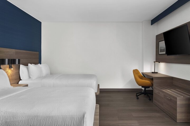 Room 16 of 46
